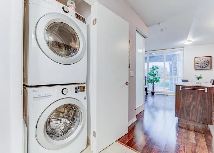 Prime City Pad 2 Bedroom With Cn Tower View